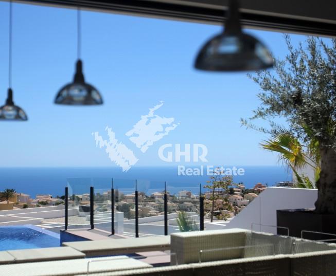 New luxury Villa in Cumbre del Sol (Alicante)