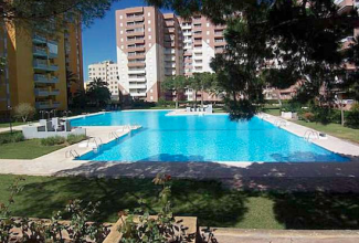 Apartment in a gated complex on the beach in Canet (Valencia).